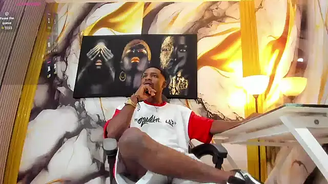 Snapshot of Thomas_shelbys chatting on January 14, 2026, 3:54 am Thomas shelbys online show from January 14, 2026, 3:54 am