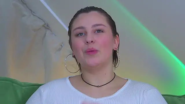 MaryMurray online show from March 13, 2025, 9:37 pm