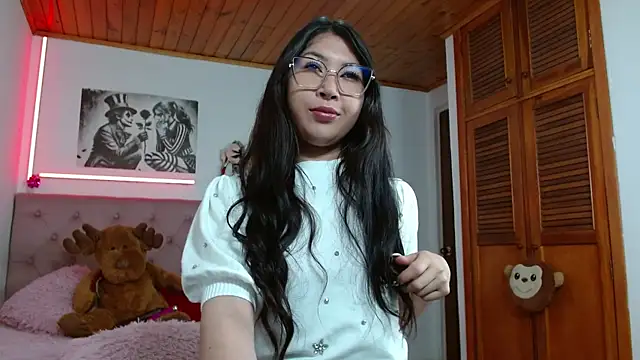 tifanny-squirt online show from October 25, 2025, 4:33 am