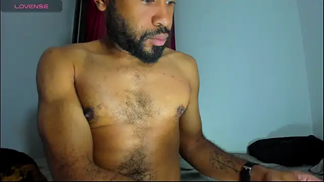 KaelMoreau online show from November 14, 2025, 5:00 am