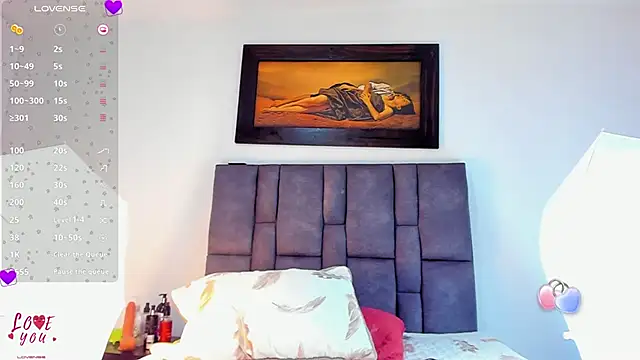 Snapshot of Vahiolet_smith chatting on February 13, 2026, 3:17 am Vahiolet smith online show from February 13, 2026, 3:17 am