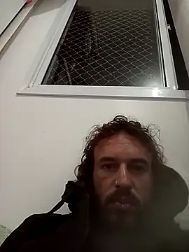 TeuMarido21 online show from May 22, 2026, 4:32 am