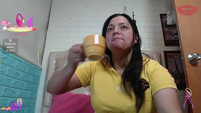 KataleyaStiward online show from September 24, 2025, 12:55 pm