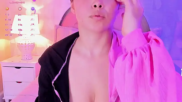 angeline teen online show from March 28, 2026, 12:06 pm