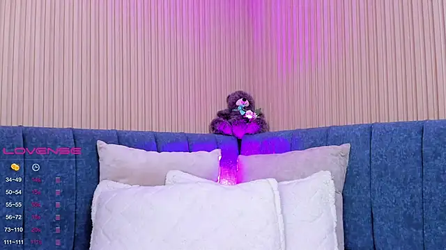 Snapshot of angeline_teen chatting on March 8, 2025, 12:20 pm angeline teen online show from March 8, 2025, 12:20 pm