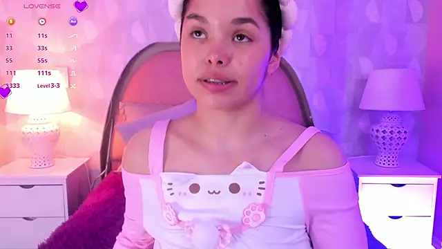 Snapshot of angeline_teen chatting on April 21, 2026, 12:34 pm angeline teen online show from April 21, 2026, 12:34 pm