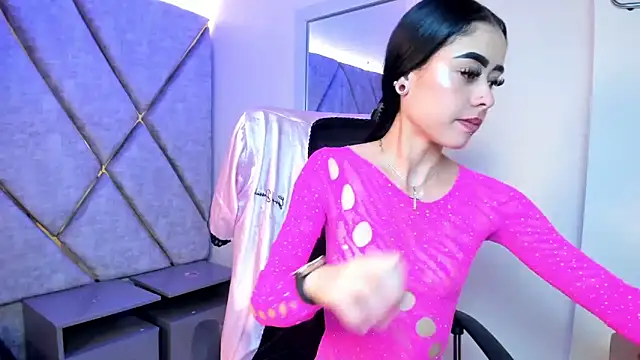 AnnySweett  online show from May 23, 2026, 3:33 pm