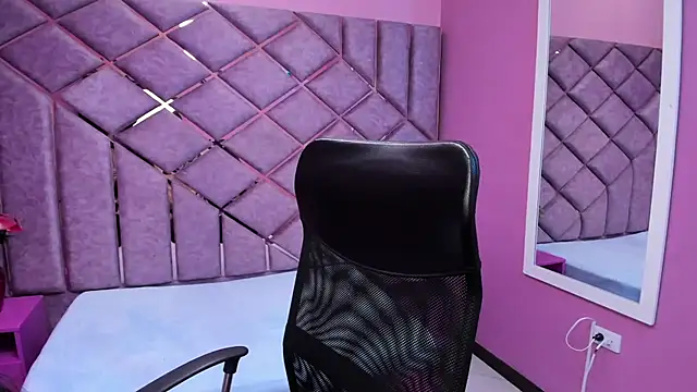 AnnySweett  online show from October 15, 2025, 6:16 pm