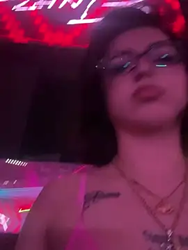 exoticmisfitt online show from August 8, 2026, 6:31 am