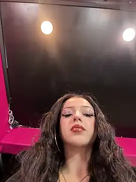 exoticmisfitt online show from March 16, 2026, 2:19 am