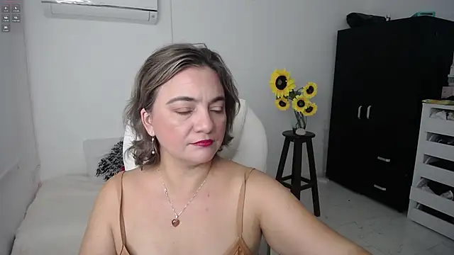 Ghada milf online show from March 17, 2025, 1:29 pm