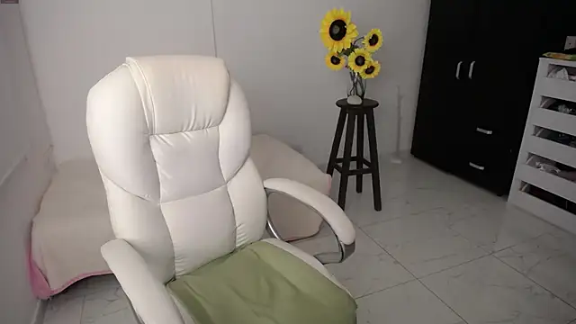 Ghada milf online show from March 4, 2025, 12:07 am