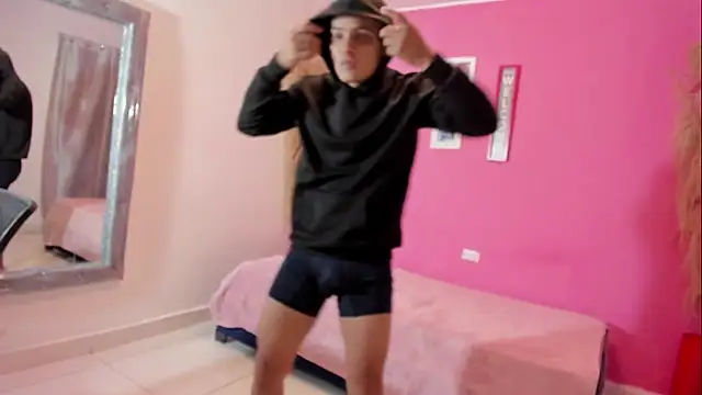 JANER 03 online show from November 23, 2025, 9:03 pm