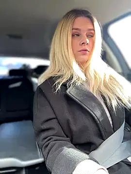 Love Bri online show from October 11, 2025, 10:27 am