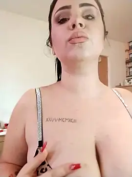 AdelinaJude online show from March 14, 2025, 10:18 am