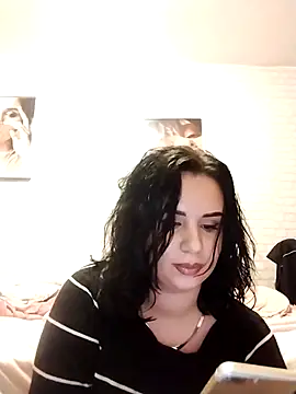 AdelinaJude online show from January 5, 2025, 8:21 pm