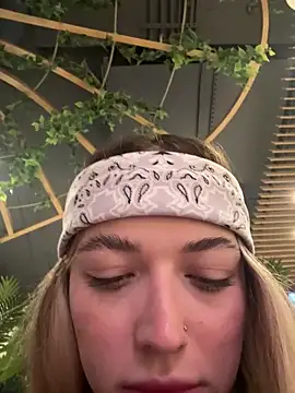 KylieJoyce online show from February 17, 2025, 11:22 pm