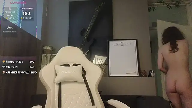 Snapshot of AyreenMoore chatting on February 22, 2026, 1:57 pm AyreenMoore online show from February 22, 2026, 1:57 pm