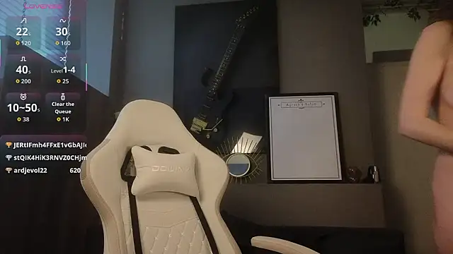 Snapshot of AyreenMoore chatting on March 6, 2026, 3:07 pm AyreenMoore online show from March 6, 2026, 3:07 pm