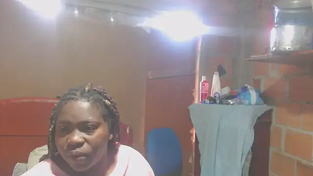 Snapshot of jjannakinky chatting on November 25, 2025, 11:43 am jjannakinky online show from November 25, 2025, 11:43 am