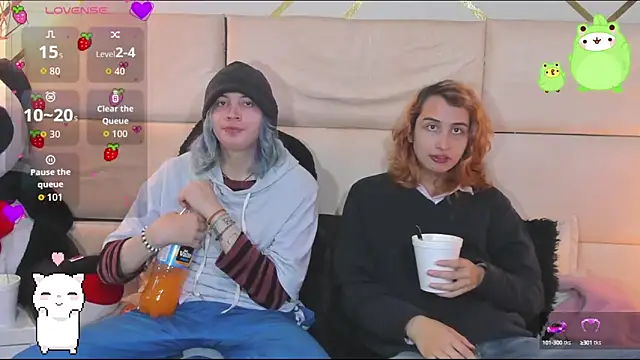 -kisa  online show from October 3, 2025, 2:37 am