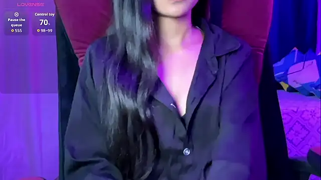 Snapshot of Kayzza_5 chatting on October 6, 2025, 6:47 am Kayzza 5 online show from October 6, 2025, 6:47 am