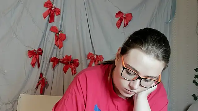 Seductive She Wolf online show from January 17, 2026, 5:38 pm