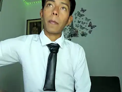 horny pair online show from July 13, 2026, 1:49 am