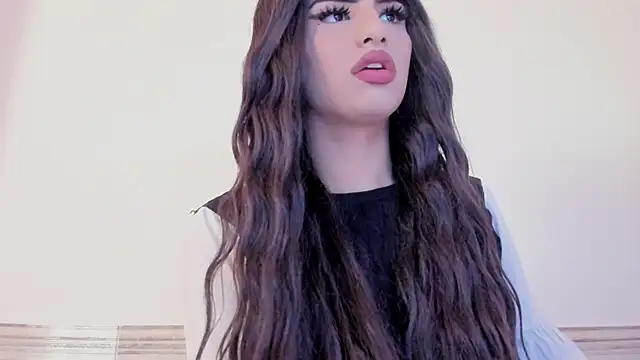 Snapshot of Sophia_Cambpell chatting on February 10, 2026, 9:36 pm Sophia Cambpell online show from February 10, 2026, 9:36 pm