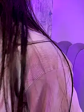 AbyThompson online show from October 23, 2025, 1:32 pm