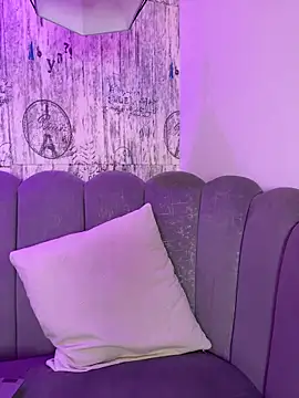 AbyThompson online show from February 25, 2026, 2:06 pm