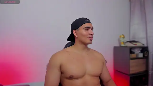 Snapshot of JamesGraay chatting on February 3, 2026, 5:16 am JamesGraay online show from February 3, 2026, 5:16 am