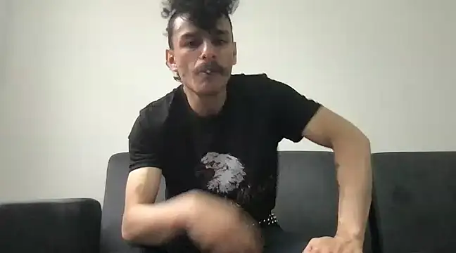 HorrorotikA online show from December 2, 2024, 5:54 pm