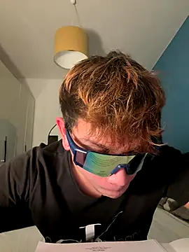 calleaaaa online show from November 15, 2025, 6:34 pm