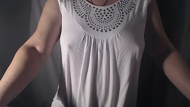 1BECHA1 online show from October 11, 2025, 11:39 pm