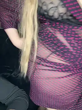 Snapshot of Fireagain1 chatting on February 4, 2026, 1:44 am Fireagain1 online show from February 4, 2026, 1:44 am