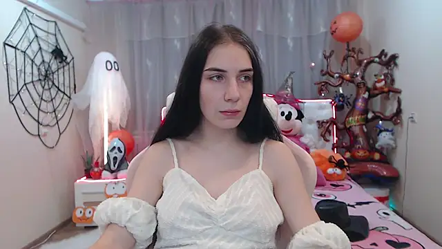 Snapshot of NikaStark_ chatting on November 2, 2025, 7:19 pm NikaStark online show from November 2, 2025, 7:19 pm