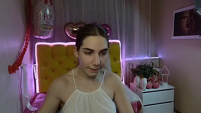 Snapshot of NikaStark_ chatting on March 1, 2025, 2:59 am NikaStark online show from March 1, 2025, 2:59 am