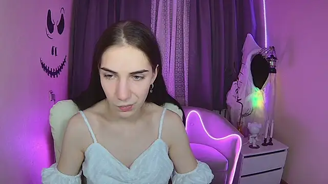 Snapshot of NikaStark_ chatting on October 25, 2025, 6:30 pm NikaStark online show from October 25, 2025, 6:30 pm