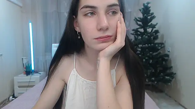 Snapshot of NikaStark_ chatting on November 24, 2025, 7:36 pm NikaStark online show from November 24, 2025, 7:36 pm