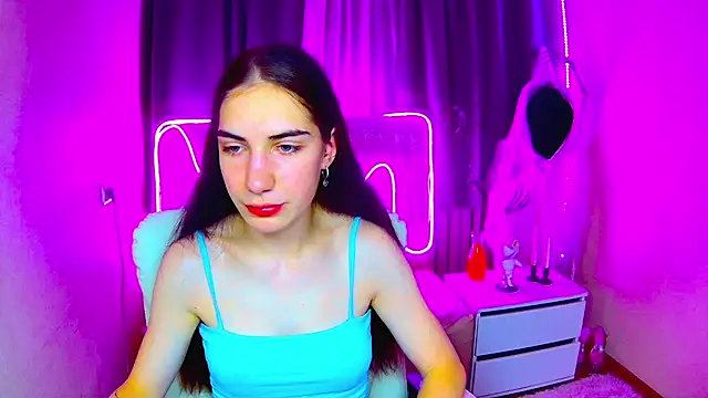 Snapshot of NikaStark_ chatting on October 10, 2025, 7:20 am NikaStark online show from October 10, 2025, 7:20 am