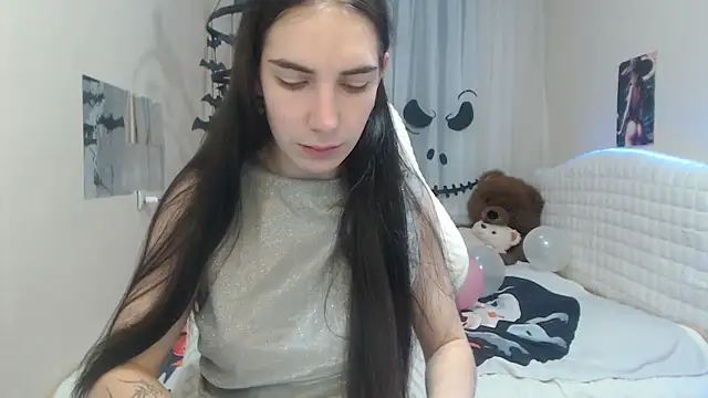 Snapshot of NikaStark_ chatting on October 15, 2025, 7:38 am NikaStark online show from October 15, 2025, 7:38 am