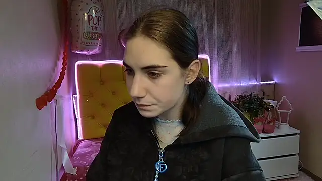 Snapshot of NikaStark_ chatting on March 4, 2025, 11:11 pm NikaStark online show from March 4, 2025, 11:11 pm