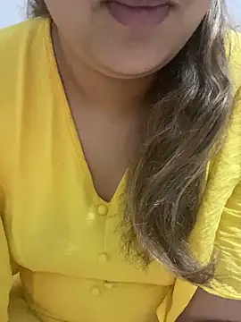 yassminsexy22 online show from February 8, 2026, 1:09 pm