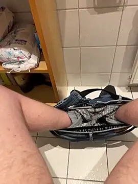 Snapshot of Michaela1222 chatting on March 21, 2026, 5:28 pm Michaela1222 online show from March 21, 2026, 5:28 pm