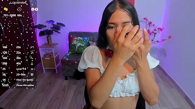 CamilaHarperr  online show from May 21, 2026, 11:07 am