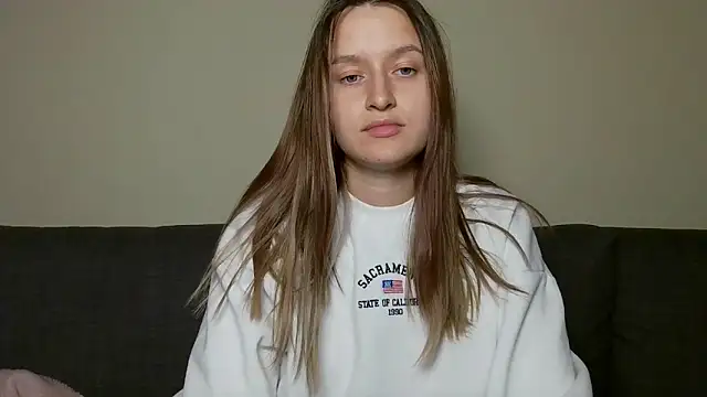 Submissive love online show from February 6, 2025, 10:32 pm