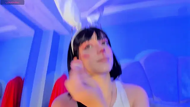 sweeet peach online show from October 24, 2025, 10:42 pm