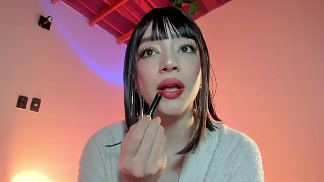 sweeet peach online show from November 19, 2025, 4:23 am