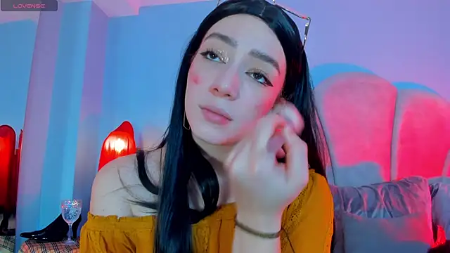 sweeet peach online show from October 20, 2025, 10:32 pm